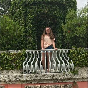 Meet your Posher, Elena